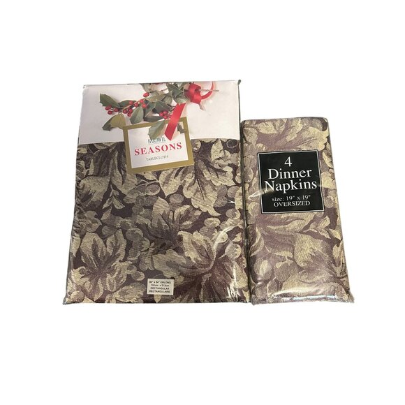 Christmas Seasons Tablecloth 4 Dinner Napkins Set 60" x 84" Oblong 19" x 19" Ove - Picture 1 of 4
